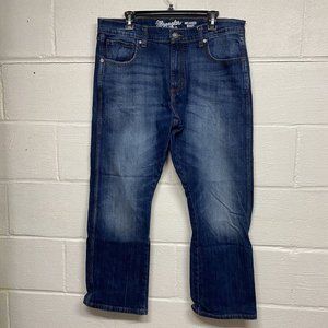 Wrangler Relaxed Bootcut Blue Jeans Size 36x30 Mens Measures 36x29
